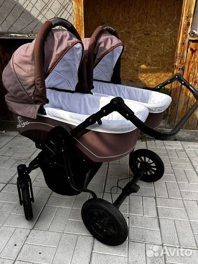 Коляска для двойни