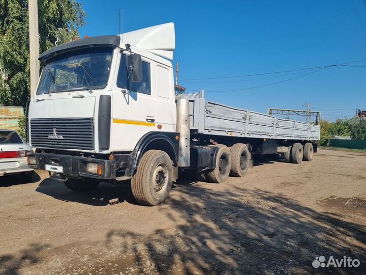 МАЗ 642208-020 с полуприцепом, 2007