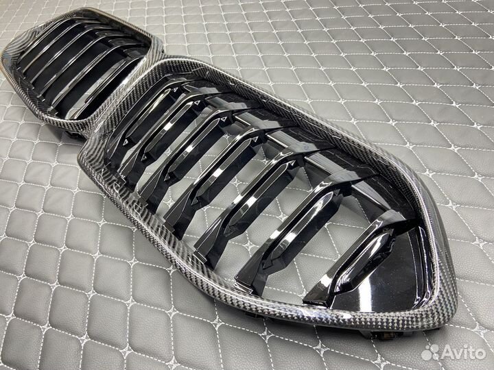 Решетка радиатора BMW F44 M performance карбон
