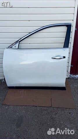 Передняя левая дверь Nissan X-Trail T32