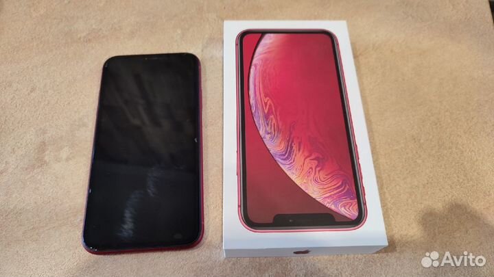 iPhone XR 64gb red