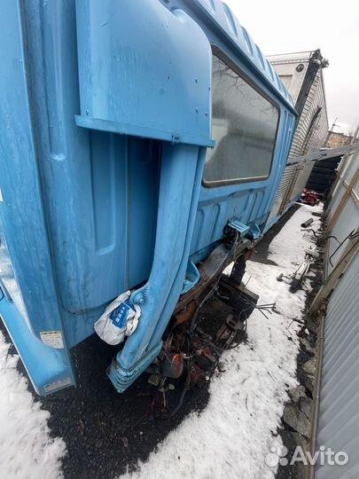 Кабина на isuzu Forward