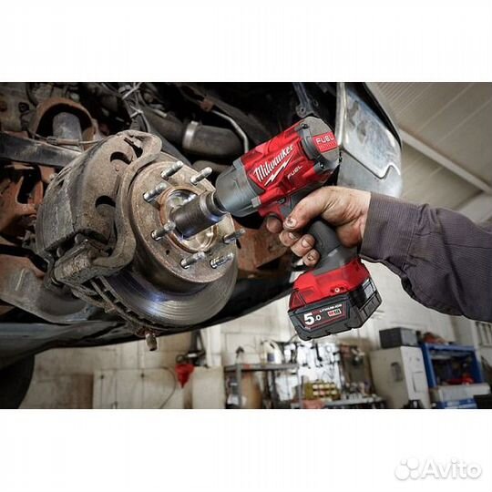 Аккумуляторный гайковерт Milwaukee M18 fhiwf12-502X fuel Li-Ion5Ач 4933459696