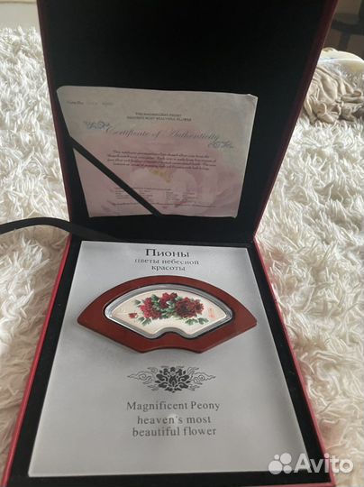 Пионы цветы небесной красоты монета