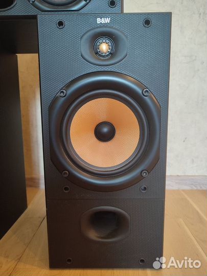 Комплект акустики Bowers & Wilkins DM 602 и CC6