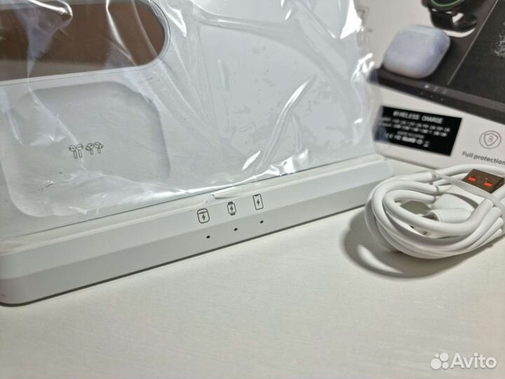 Беспроводная зарядка Samsung 3 в 1 Белая