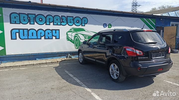 Кронштейн заднего бампера правый Nissan Qashqai +2