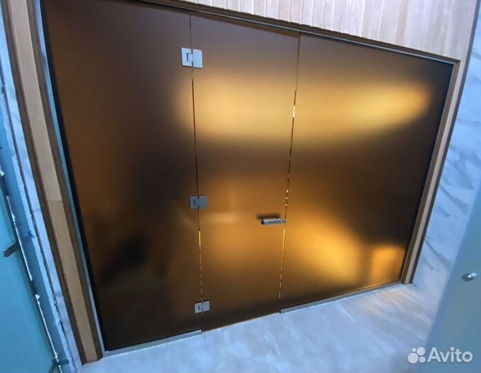 Стеклянные двери / Стеклянные перегородки