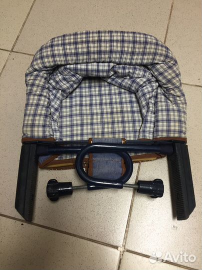 Стульчик для кормления подвесной. Удобно