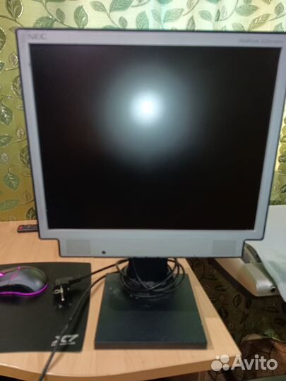 Монитор Nec 17