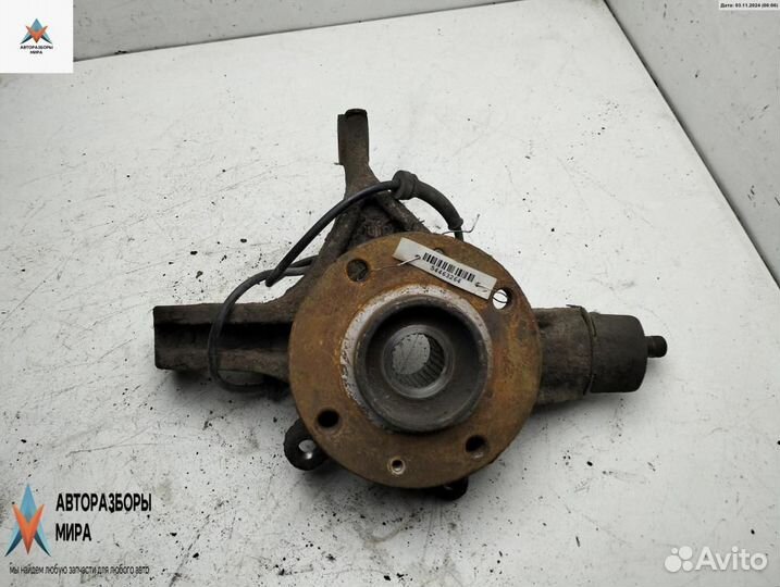 Ступица передняя левая Peugeot 307 2003