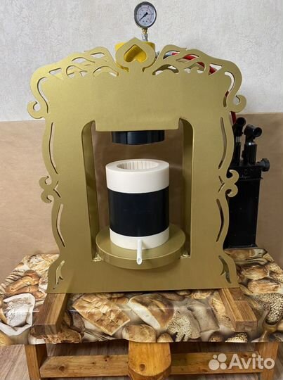 Маслопресс 50 тонн. (Дубовый пресс)