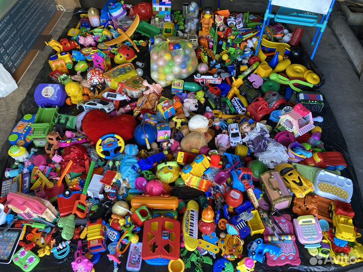 Продам детские игрушки