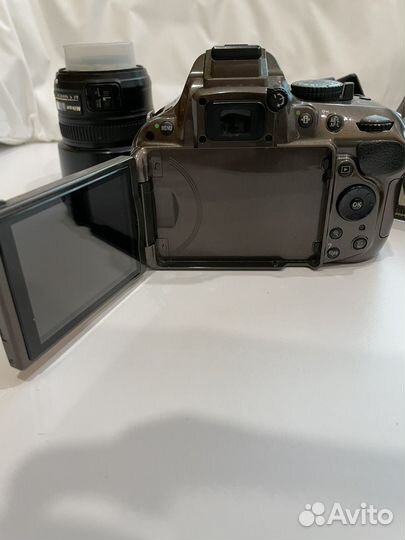 Зеркальный фотоаппарат