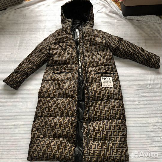 Зимняя женская двух-сторонняя куртка б/у