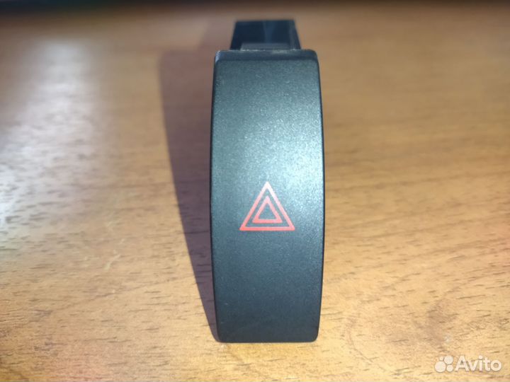 Кнопка аварийной сигнализации Mazda 6 GH