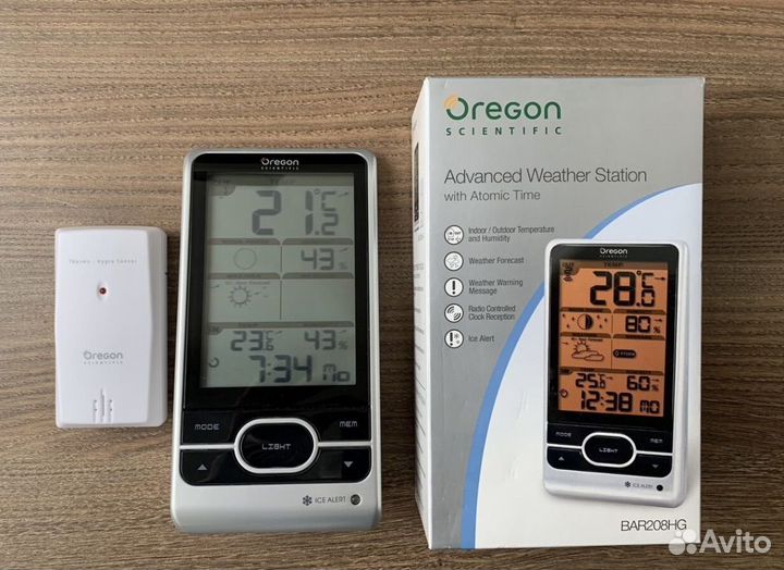 Метеостанция Oregon Scientific BAR 208