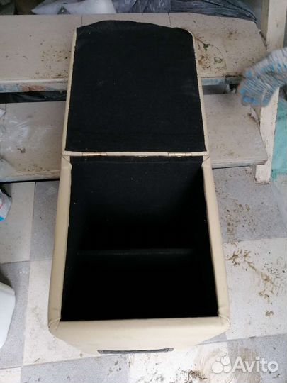 Подлокотник на hyundai h1, Starex