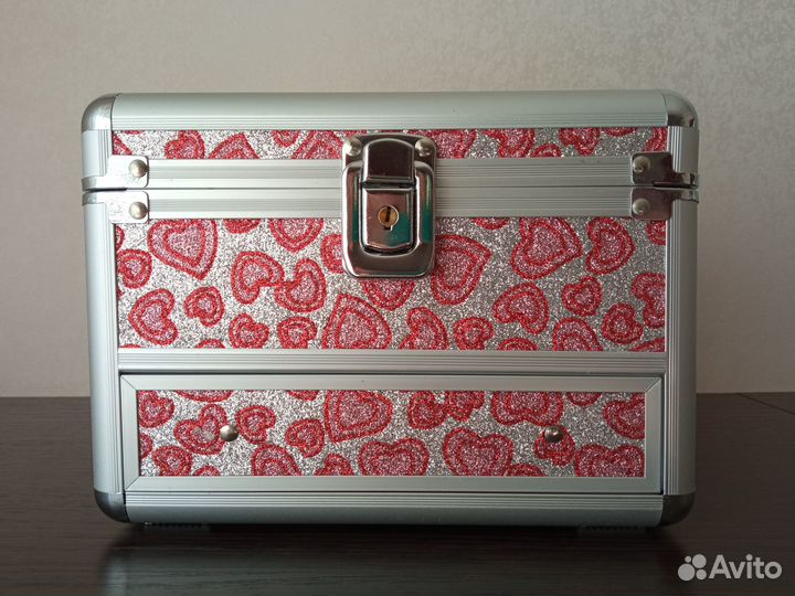 Шкатулка сундук для украшений красный
