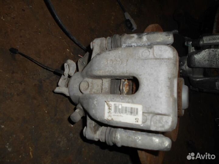 Суппорт задний левый pegeout 308 2007