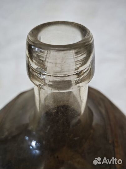 Бутыль в плетёнке, стекло. Российская империя