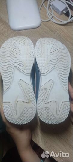 Кроссовки для девочки