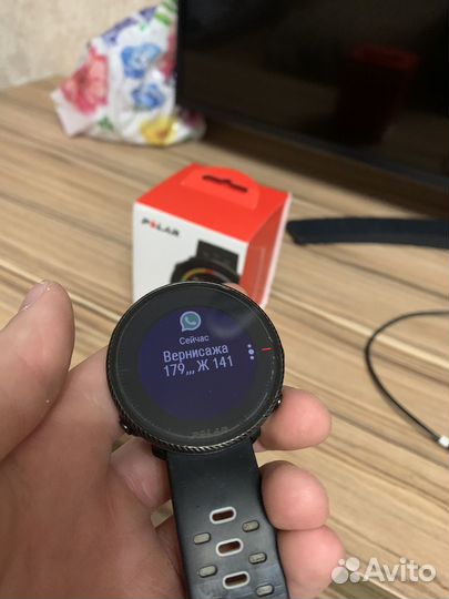 Часы polar vantage m2