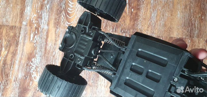 Машинка на пульте управления