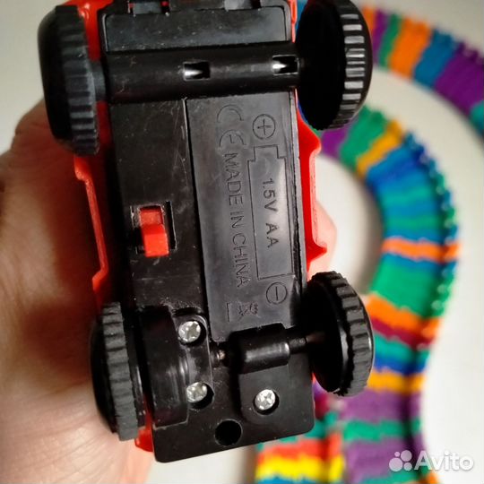 Гоночный трек с машинками гибкий