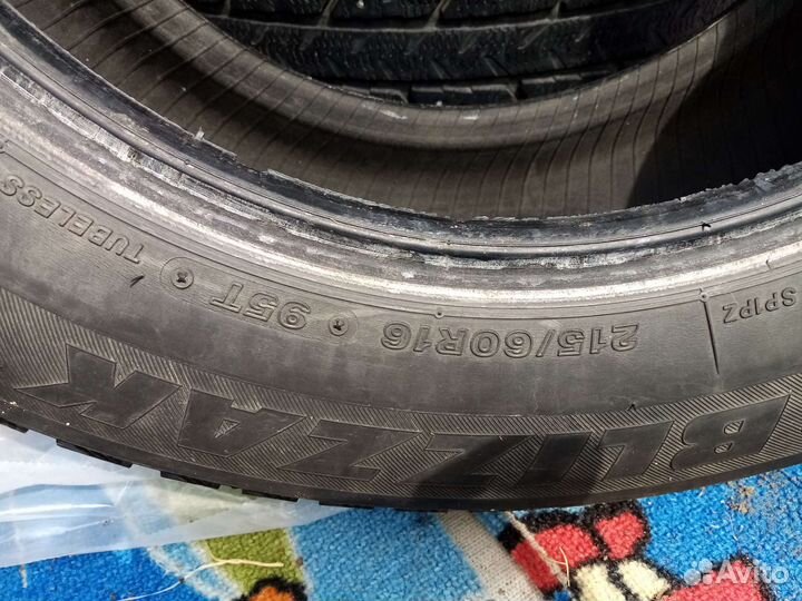 Accelera 651 215/60 R16 95T