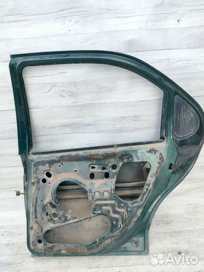 Дверь задняя правая Ford Mondeo, I 1995