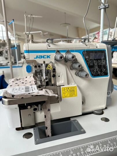 Оверлок Jack C6-4-M03 автомат с адаптацией тканей