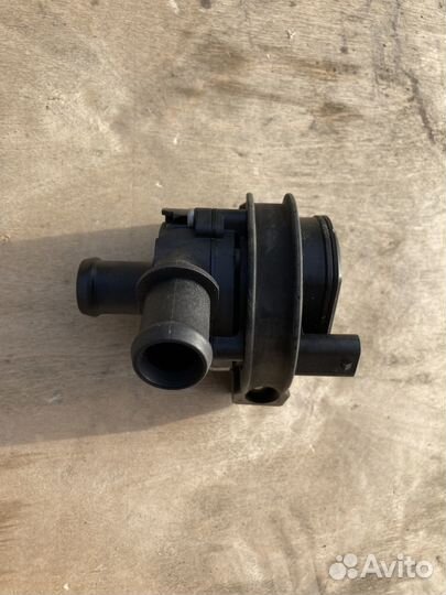 Насос, помпа электрическая Vag 5G0965567A