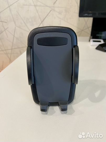 Автомобильный держатель для телефона