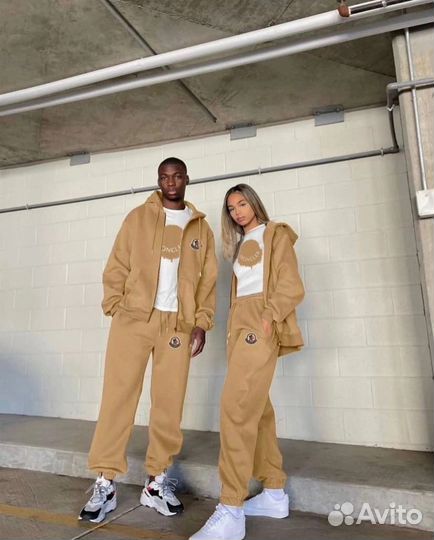 Спортивные костюмы парные