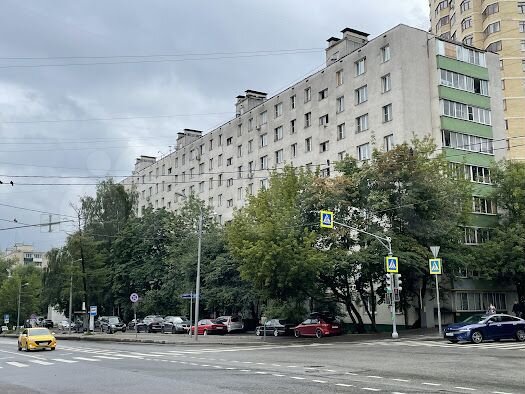 Комната 10,6 м² в 3-к., 1/9 эт.