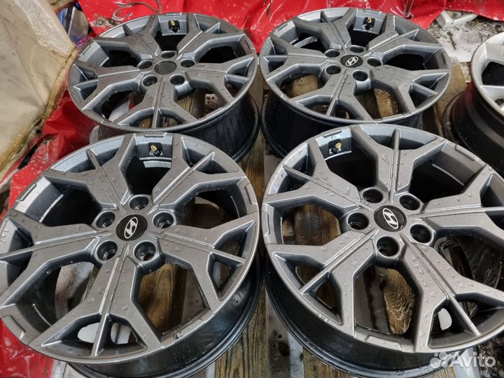 Комплект литых дисков Khomen