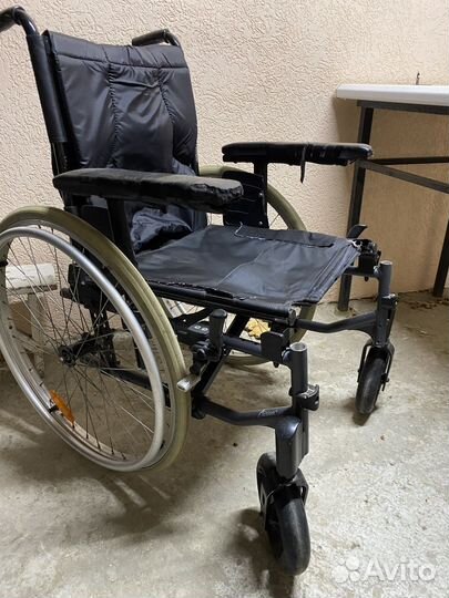 Коляска инвалидная