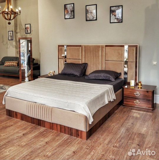 Спальный гарнитур