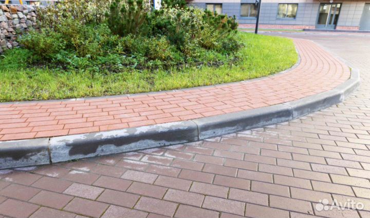 Бордюр дорожный