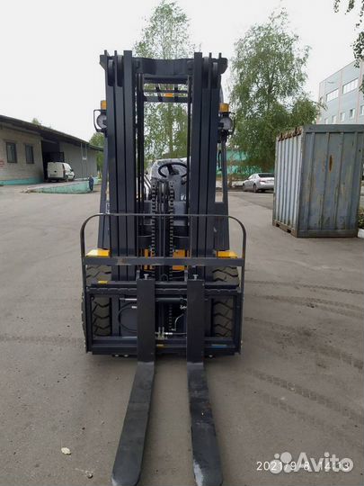 Вилочный погрузчик UN Forklifts FG30, 2023