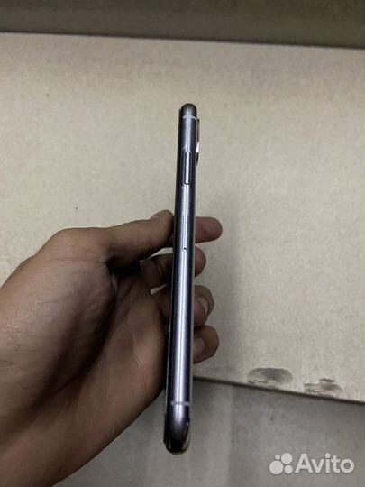 Телефон iPhone X