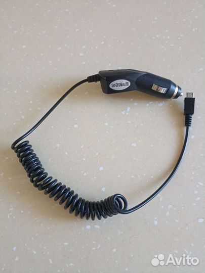 Автозарядка для смартфона с Micro USB