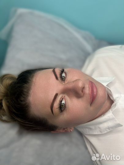 Перманентный макияж бровей