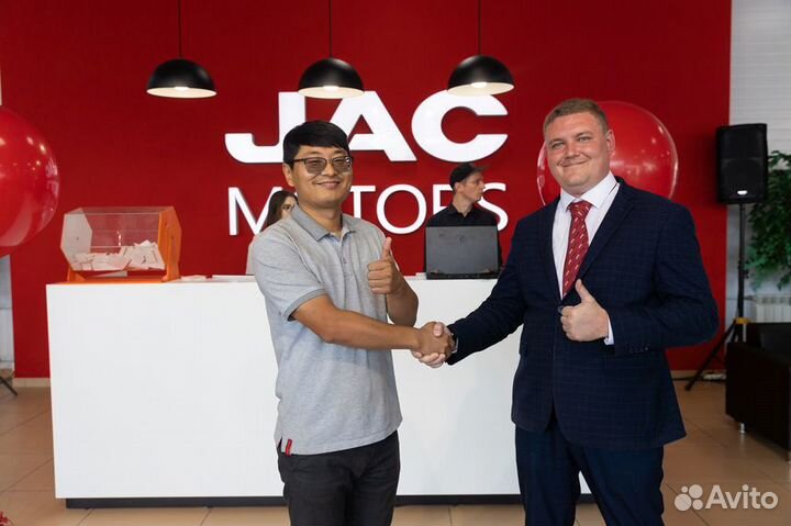 Руководитель Сервисного Центра в Автосалон