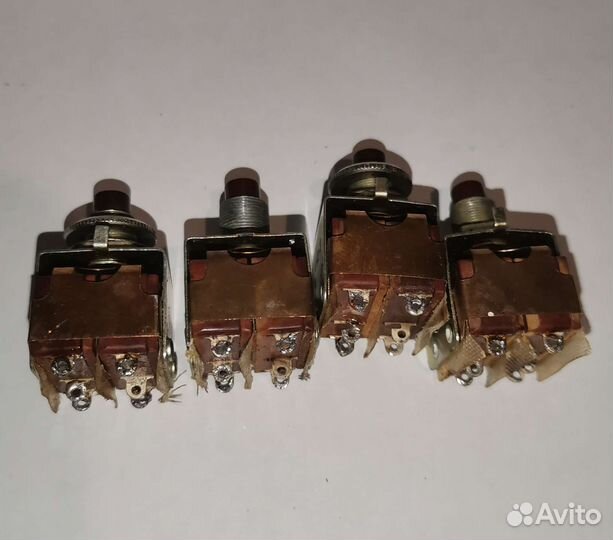 Радиодетали СССР Переключатели км2-1