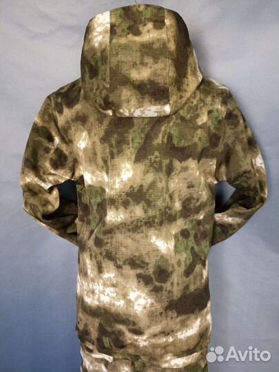 Камуфляжный костюм 