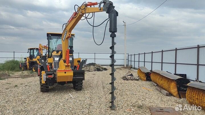 Экскаватор-погрузчик Komatsu WB93R-5, 2023