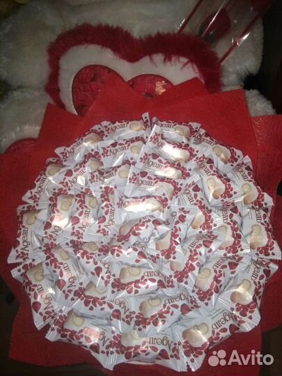 Сладкие букеты из конфет