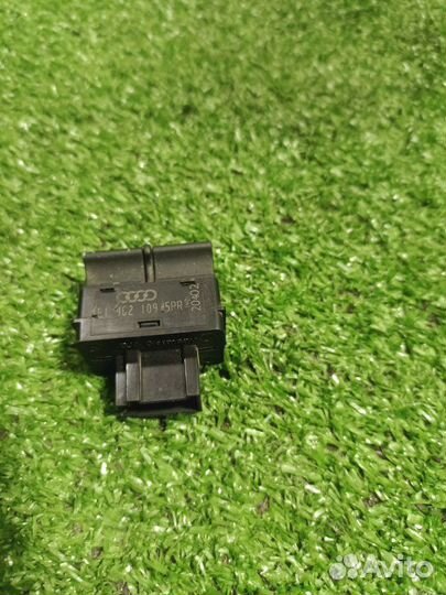 Кнопка Audi A4 B6 седан 1.8 BFB 2002
